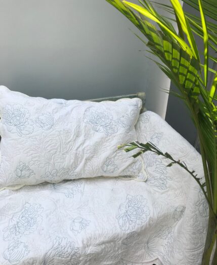 Quebec Garden Embroidered Bedspread– Lustre Pearl– King